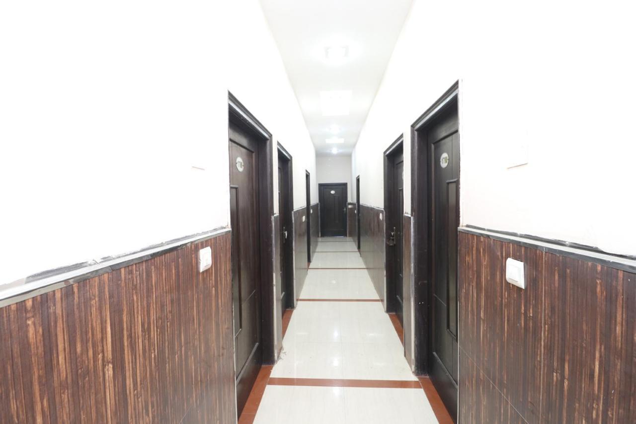 Hotel Vivek Plaza Shāhpur Exterior foto