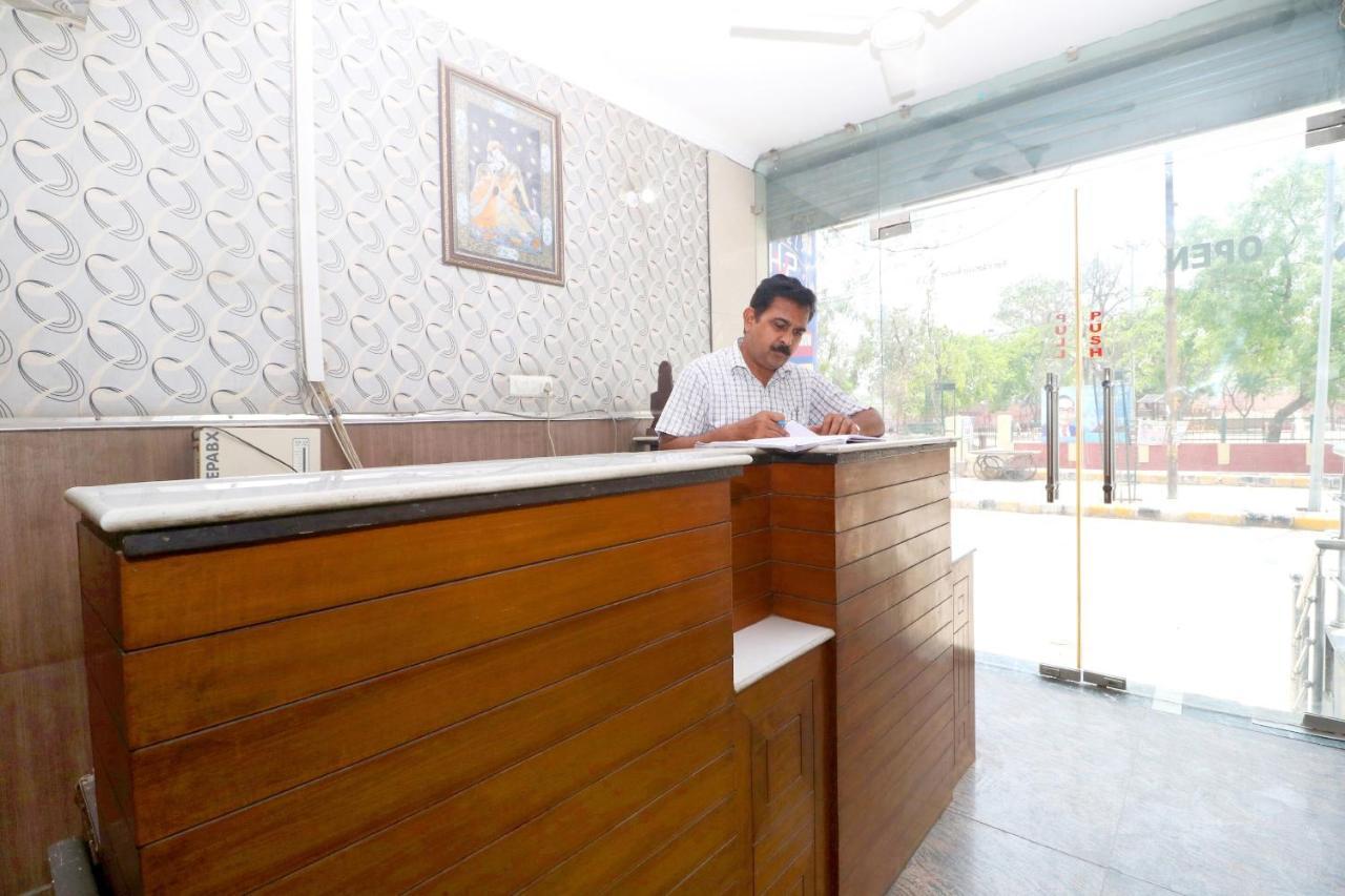 Hotel Vivek Plaza Shāhpur Exterior foto